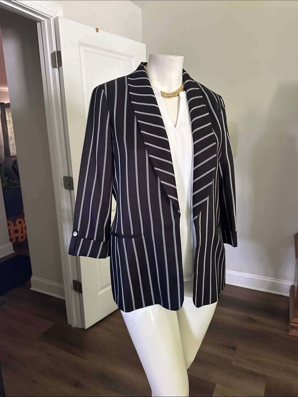 Kasper Black and White Vertical-Stripe Open Blazer - Picture 6 of 13